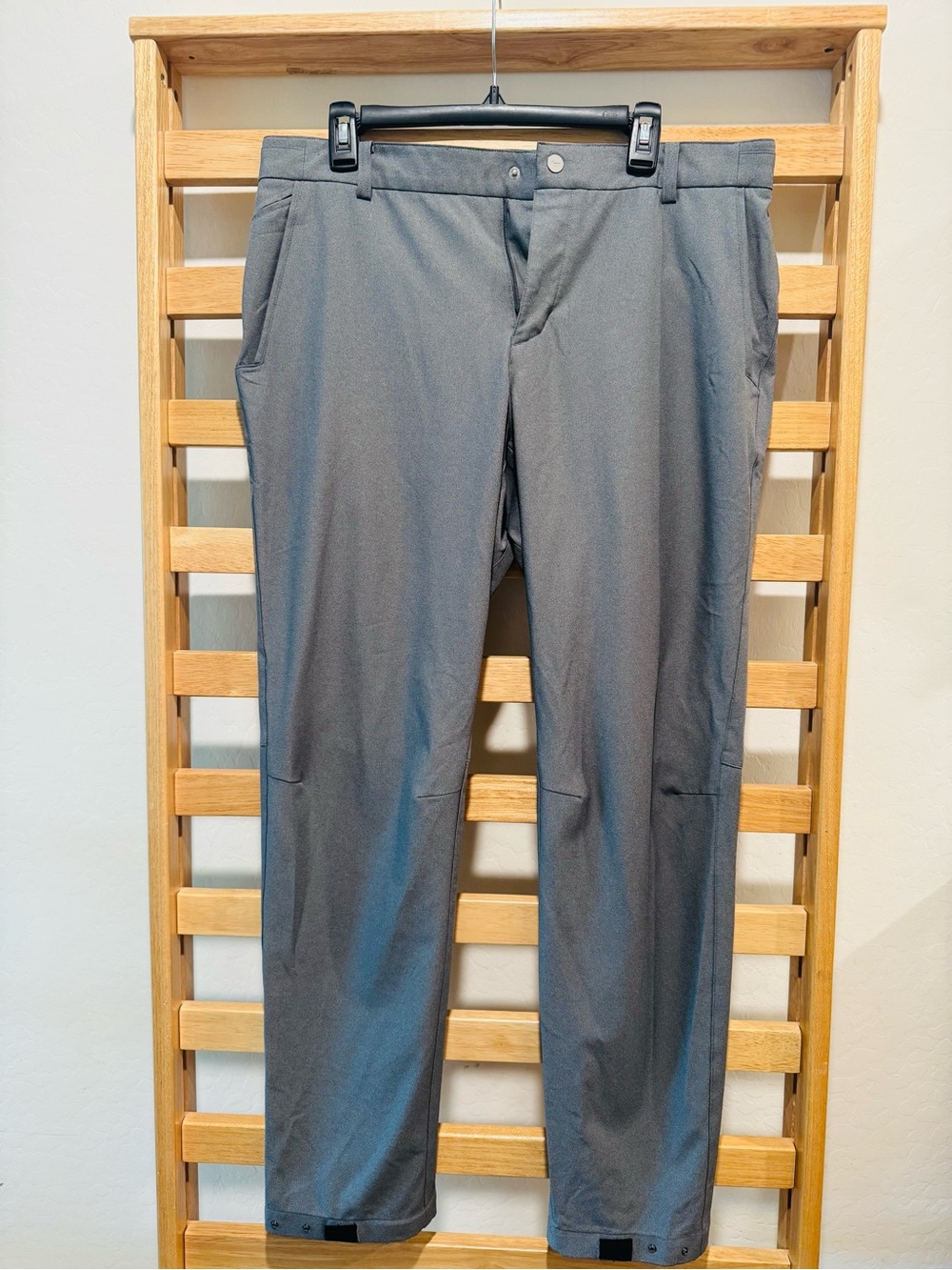 Nike Men's Gray Modern Fit 32x30 Breathable Performance Pants